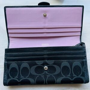 COACH Signature Black Wallet with Lavender Lining